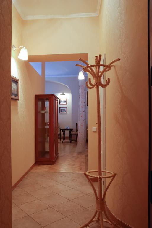 Central Apartments Lviv Room photo