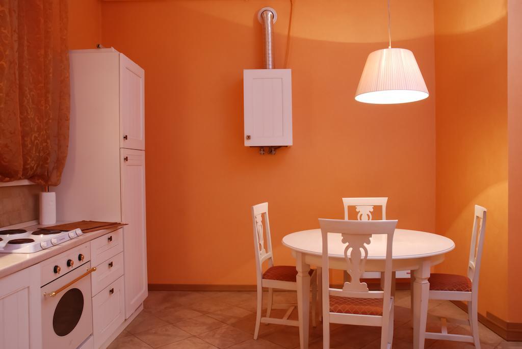 Central Apartments Lviv Room photo