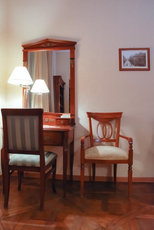 Central Apartments Lviv Room photo