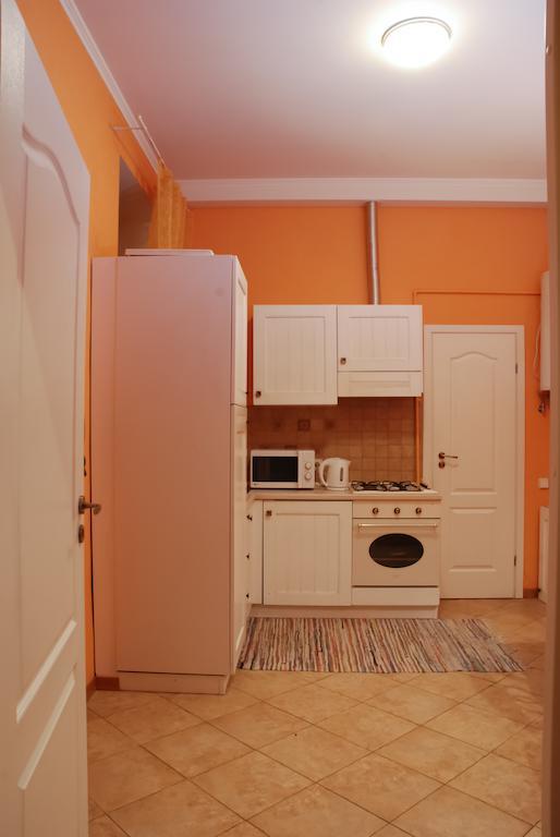 Central Apartments Lviv Room photo