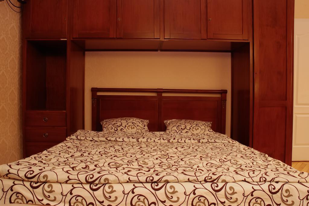 Central Apartments Lviv Room photo