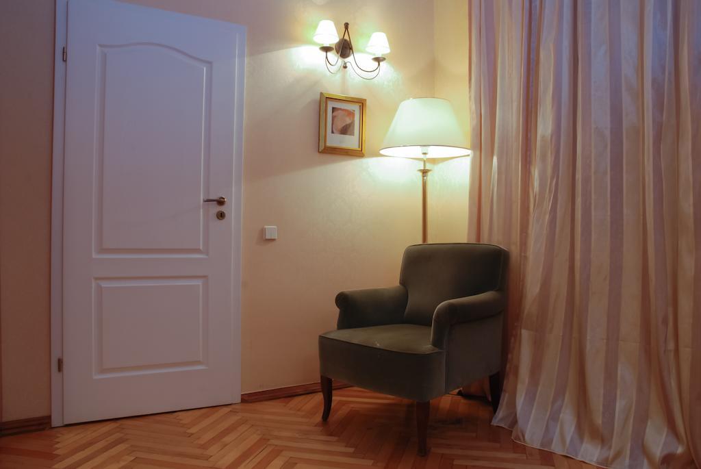 Central Apartments Lviv Room photo