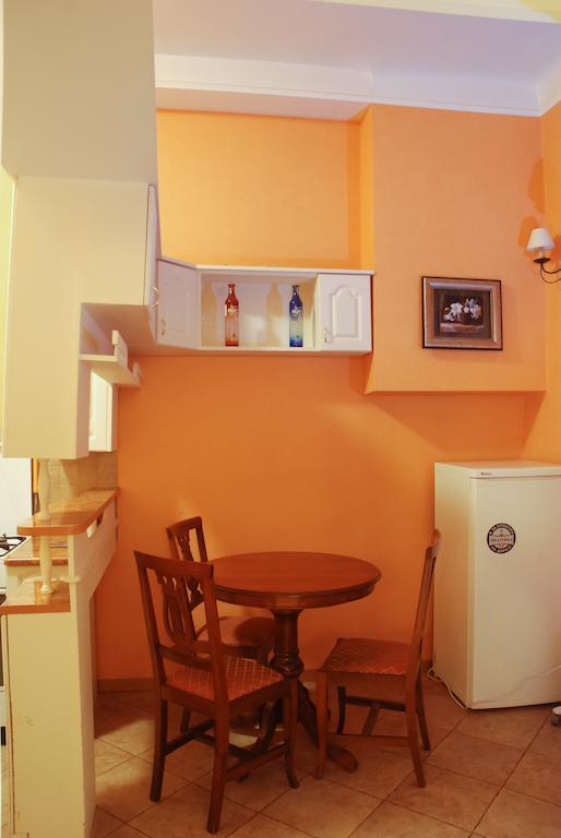 Central Apartments Lviv Room photo