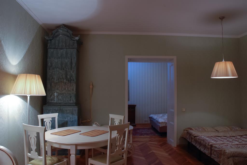 Central Apartments Lviv Room photo