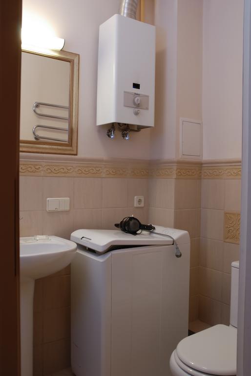 Central Apartments Lviv Room photo