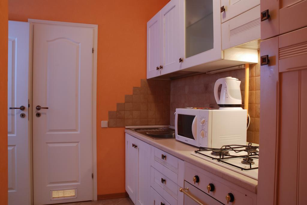 Central Apartments Lviv Room photo